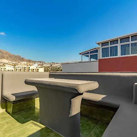 Spacious Penthouse Palmeras Ocean View 300 M To The Beach Costa Adeje (Tenerife)